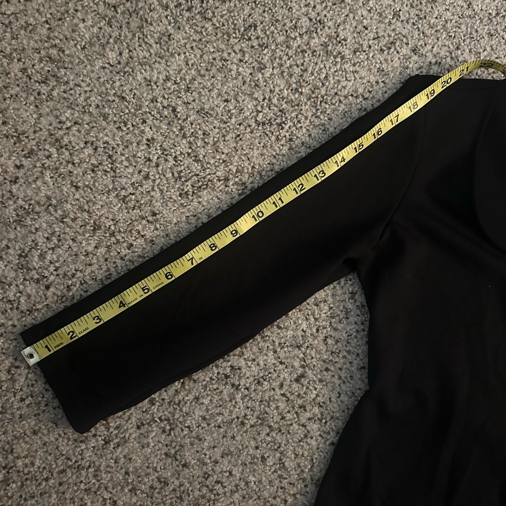 Reformation Women's Black Fitted Long Sleeve Button-Down Cardigan Top size Large - Picture 8 of 10